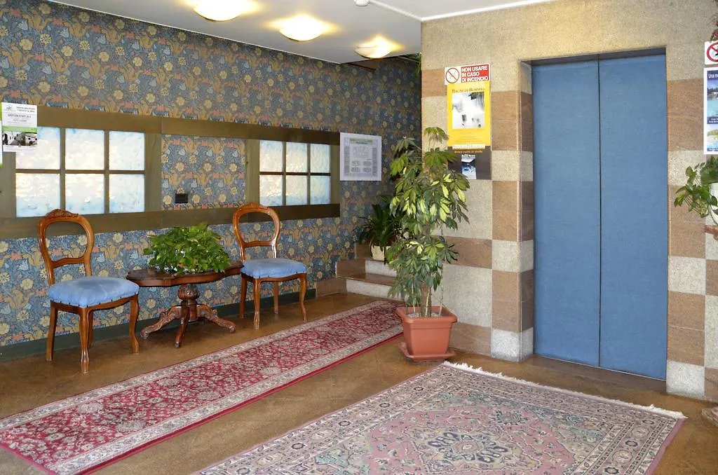 Hotel Cervo Бормио
